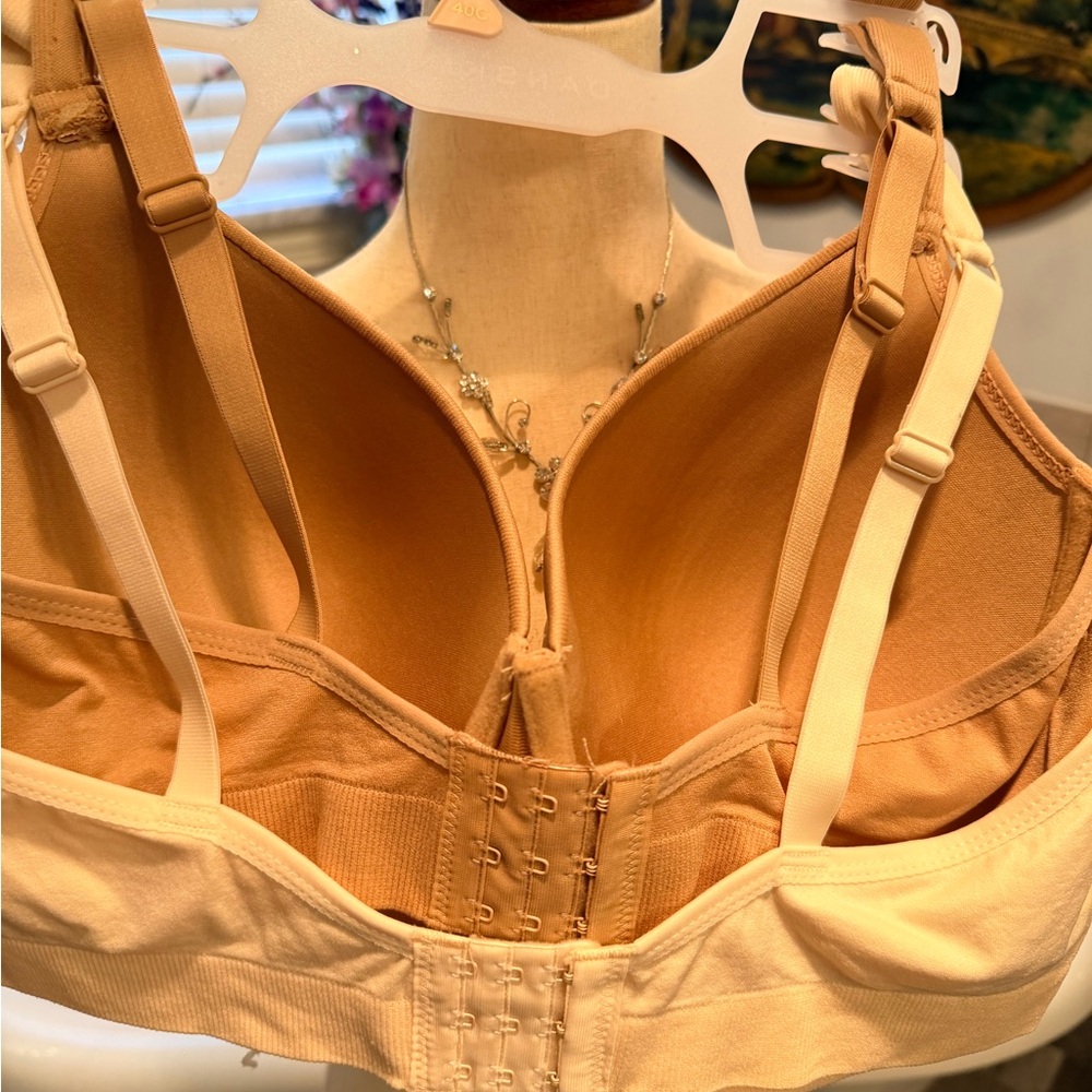 Brand new Danskin Women's Two Bras comfy & supportive for work outs/ running - Picture 6 of 7
